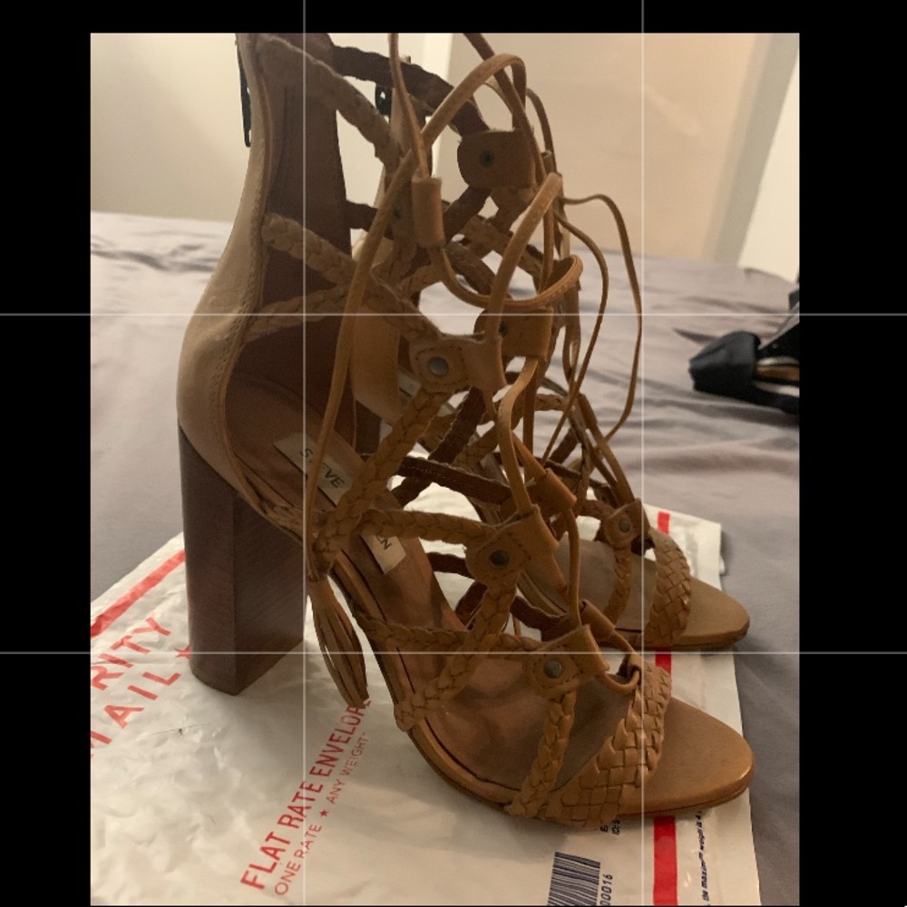 Leather open toed heels with chunk heel